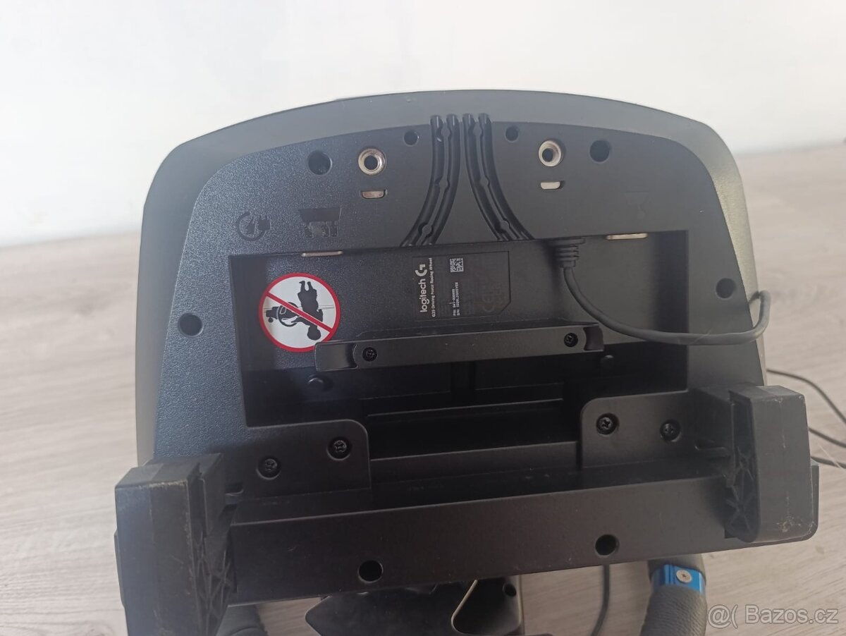 Volant logitech s pedaly g29 TOP STAV - 2