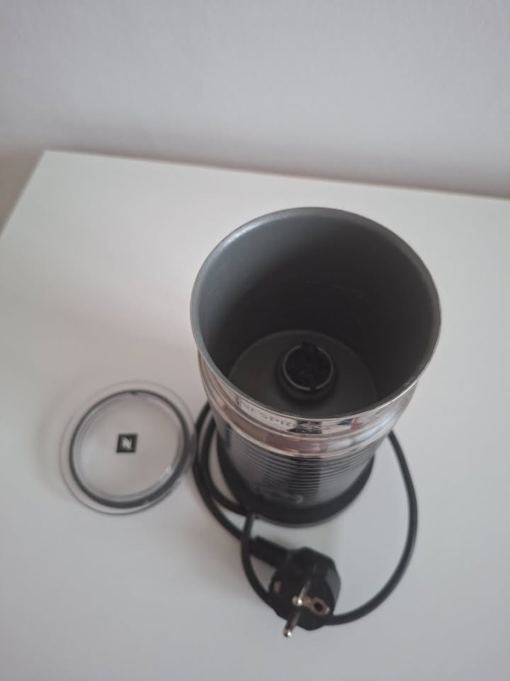 Napěňovač mléka NESPRESSO - 2