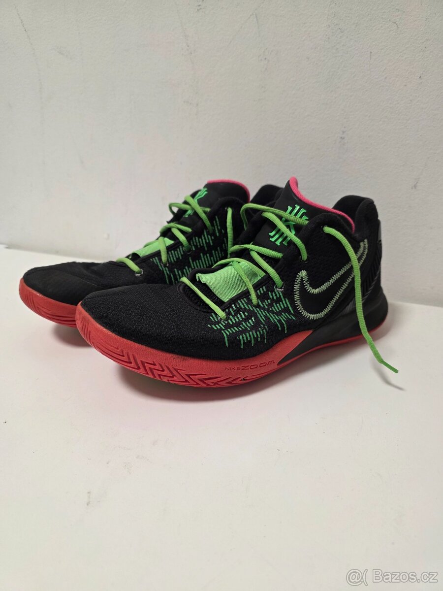 Nike Kyrie Flytrap II - 2
