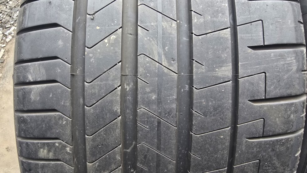 Letní pneu 305/30/21 Pirelli - 2