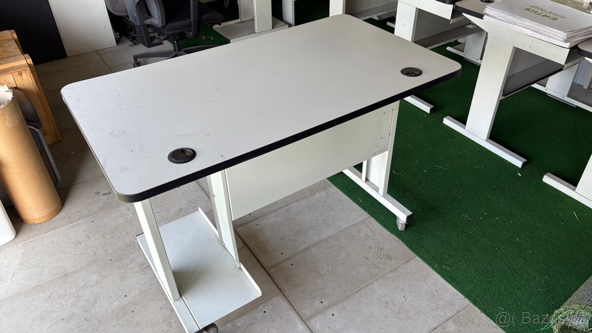 Prodám dilensky stul rozmeru 120x68cm - mám 6ks - 2