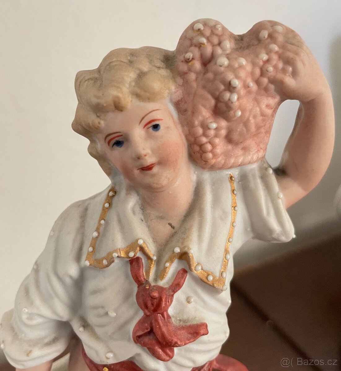 Biskvitová figurka mladého chlapce - 2