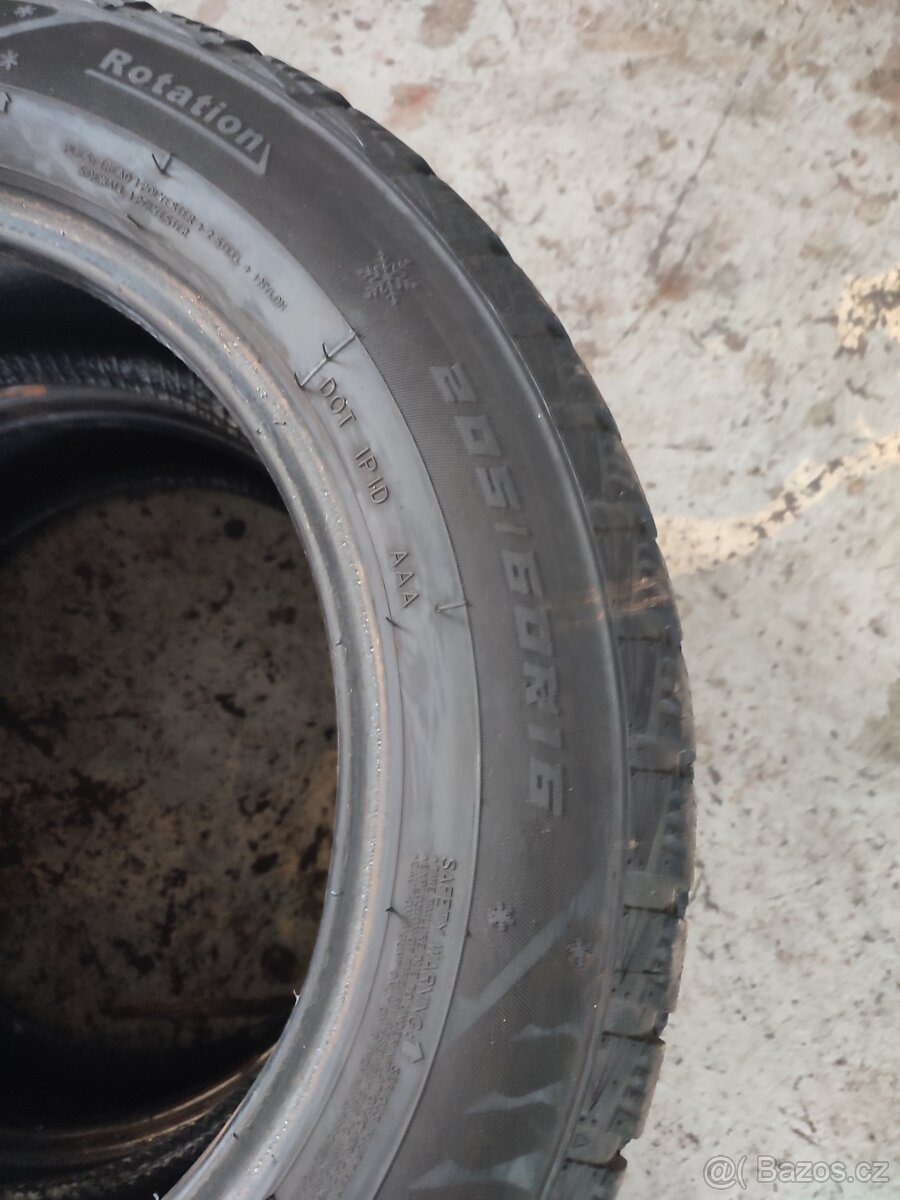205/60R16 - 2