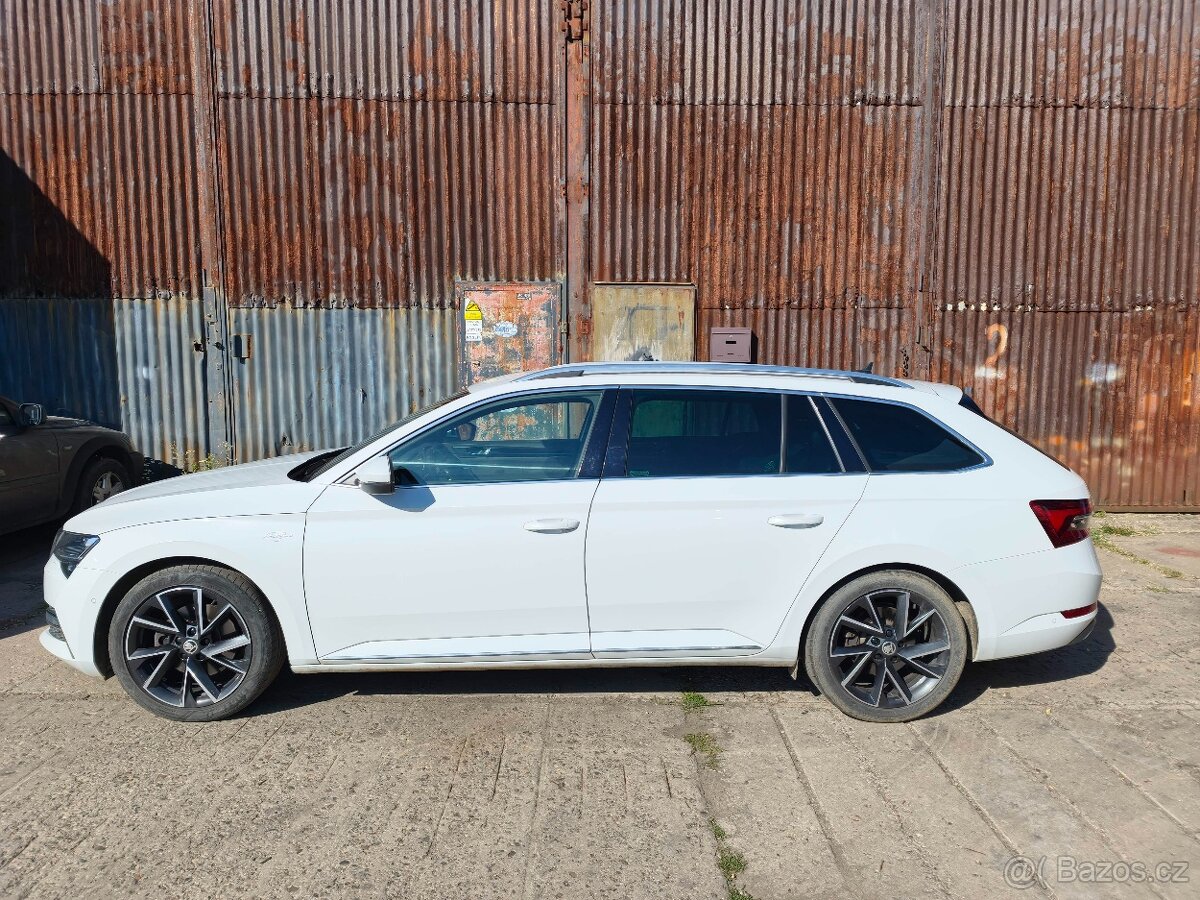 Škoda Superb Combi L&K 2.0 DSG 147 KW - 2