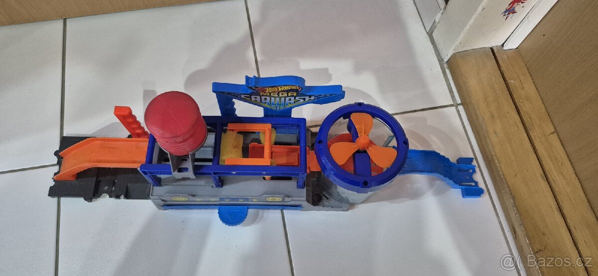 Hot Wheels myčka - 2