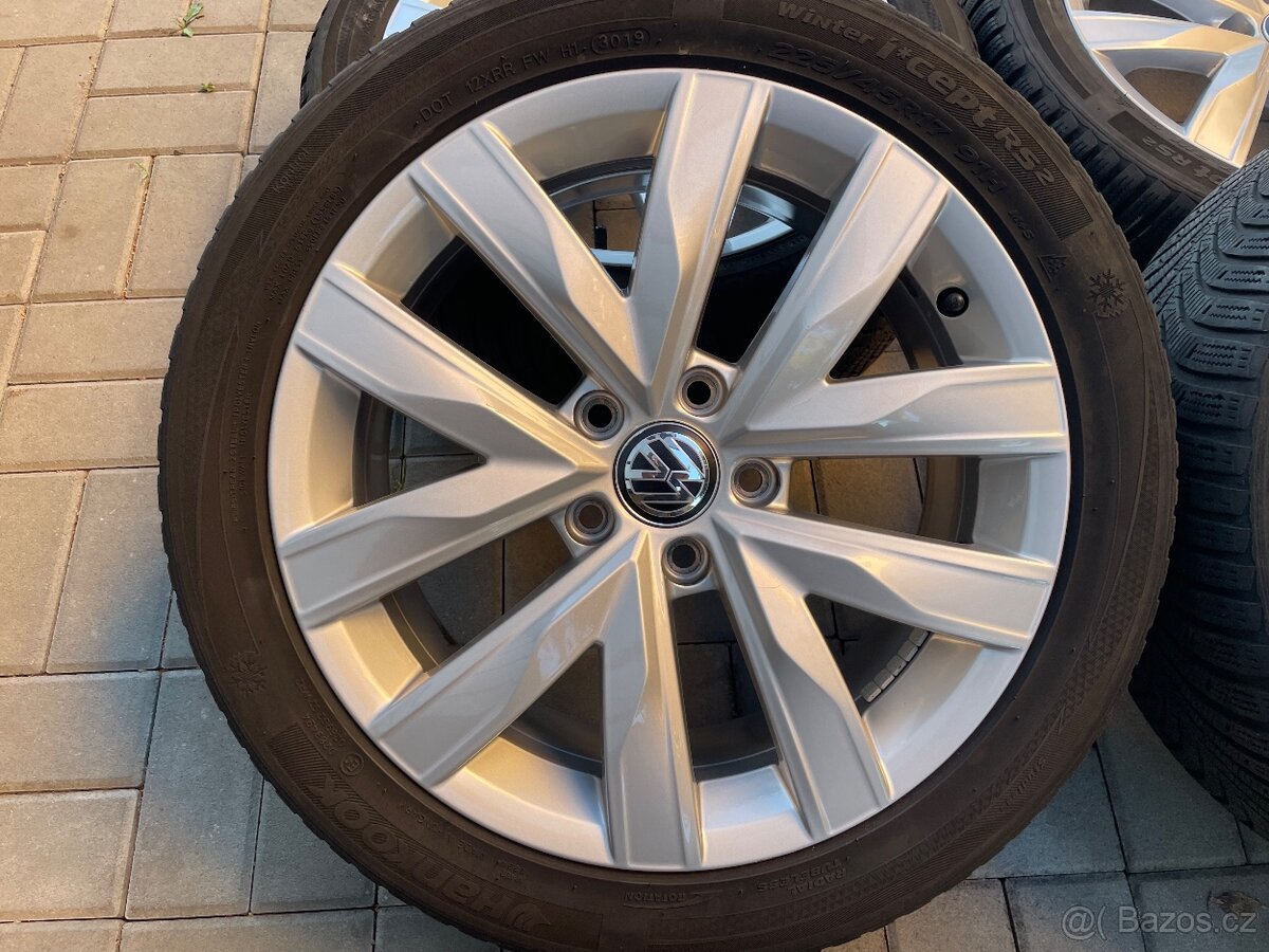 5x112 VW 225/45/17 - 2