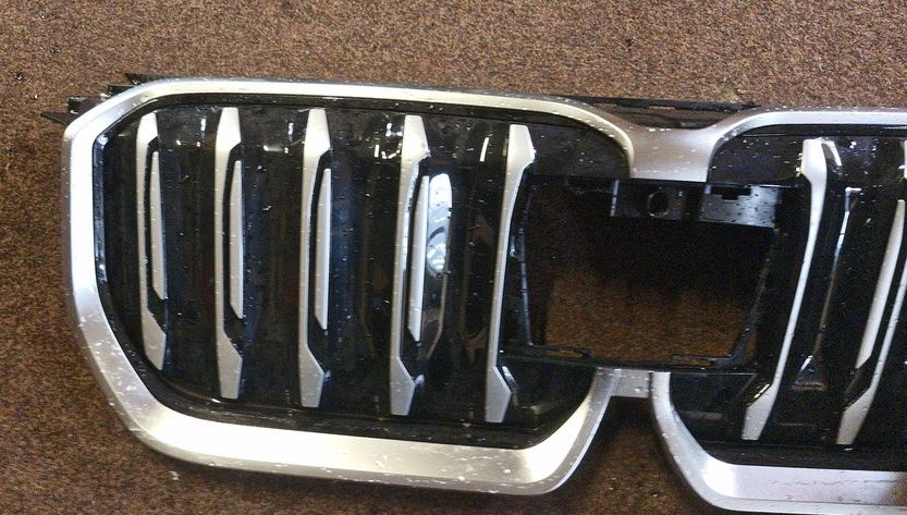 Maska ledviny gril bmw ix1 ix 1 u11 185178-1 - 2