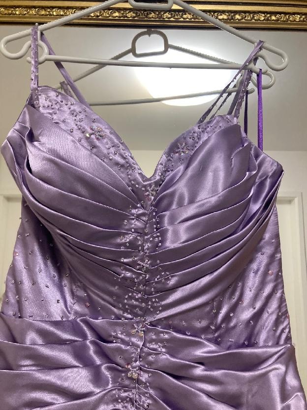 Plesové saténové vyšívané šaty - na větší prsa - Vel. S/M - 2