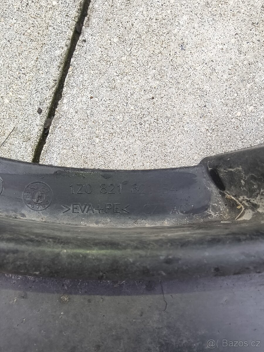 Zadní zástěrky škoda Octavia 2 - 2