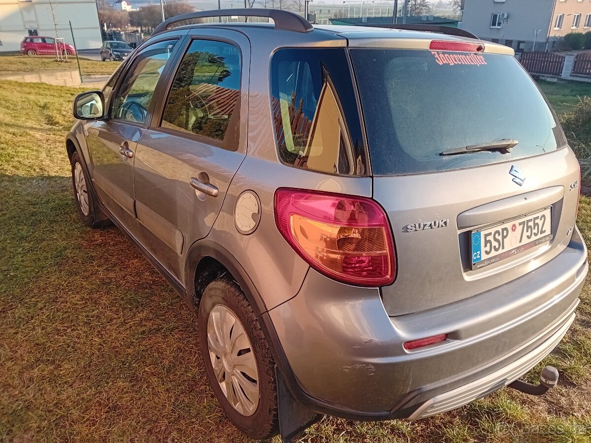 SX4 1,6i terénní 4x4,klima,tažné, výhřevy, r.v.2009 - 2