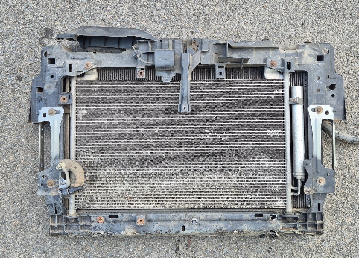 Mazda cx7 chladičová stěna - 2