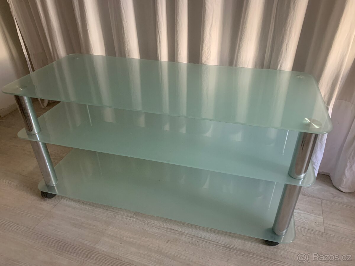 KONFERENČNÍ STOLEK - 2