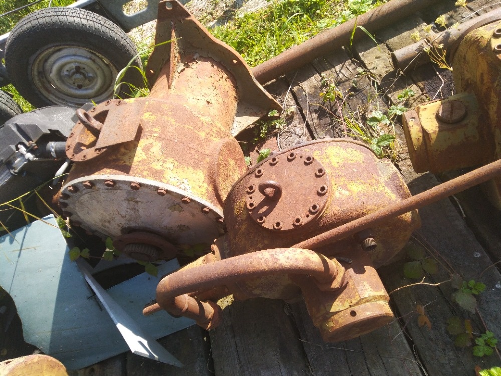 pojízdný zemní vrták ND - 2