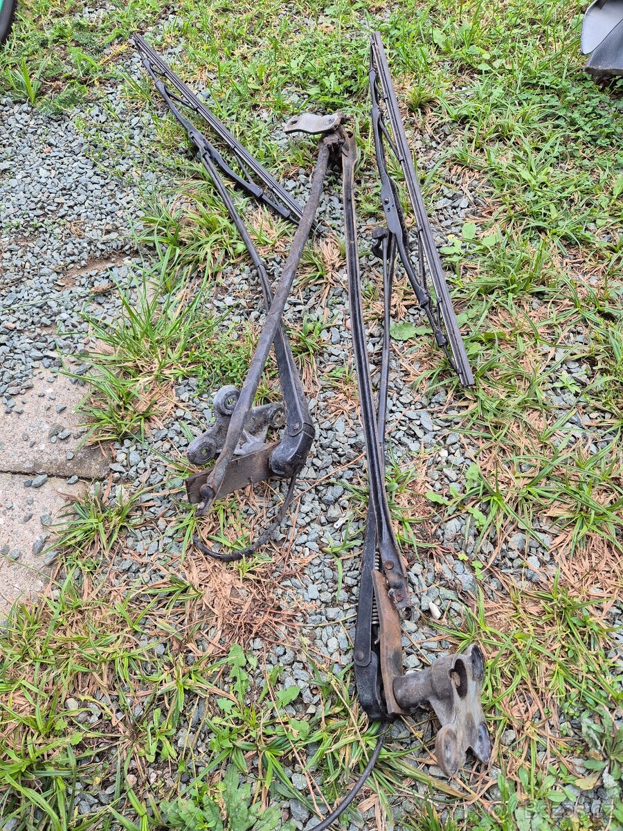 corvette C3- díly - 2