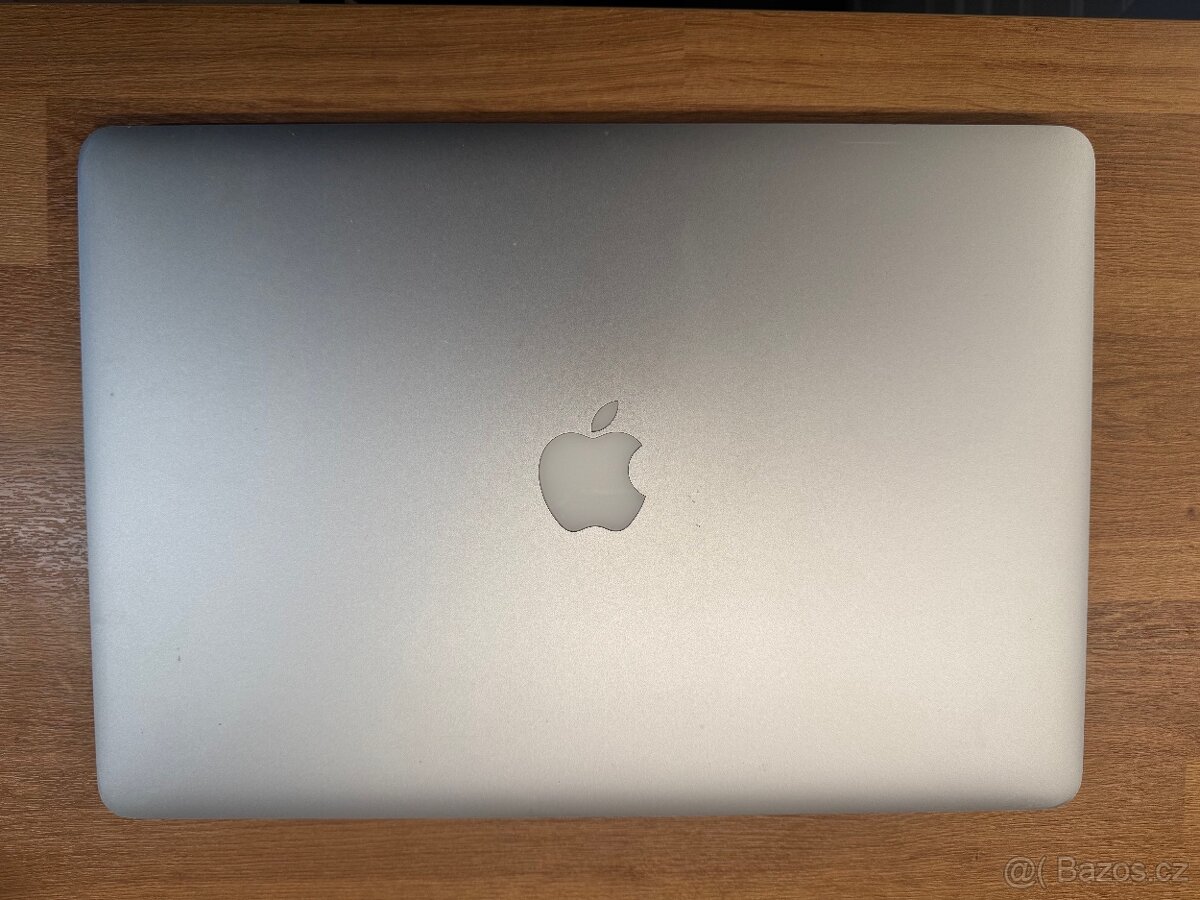 Macbook Pro 15", QuadCore Intel i7, 16GB RAM, 512SSD, r.201 - 2