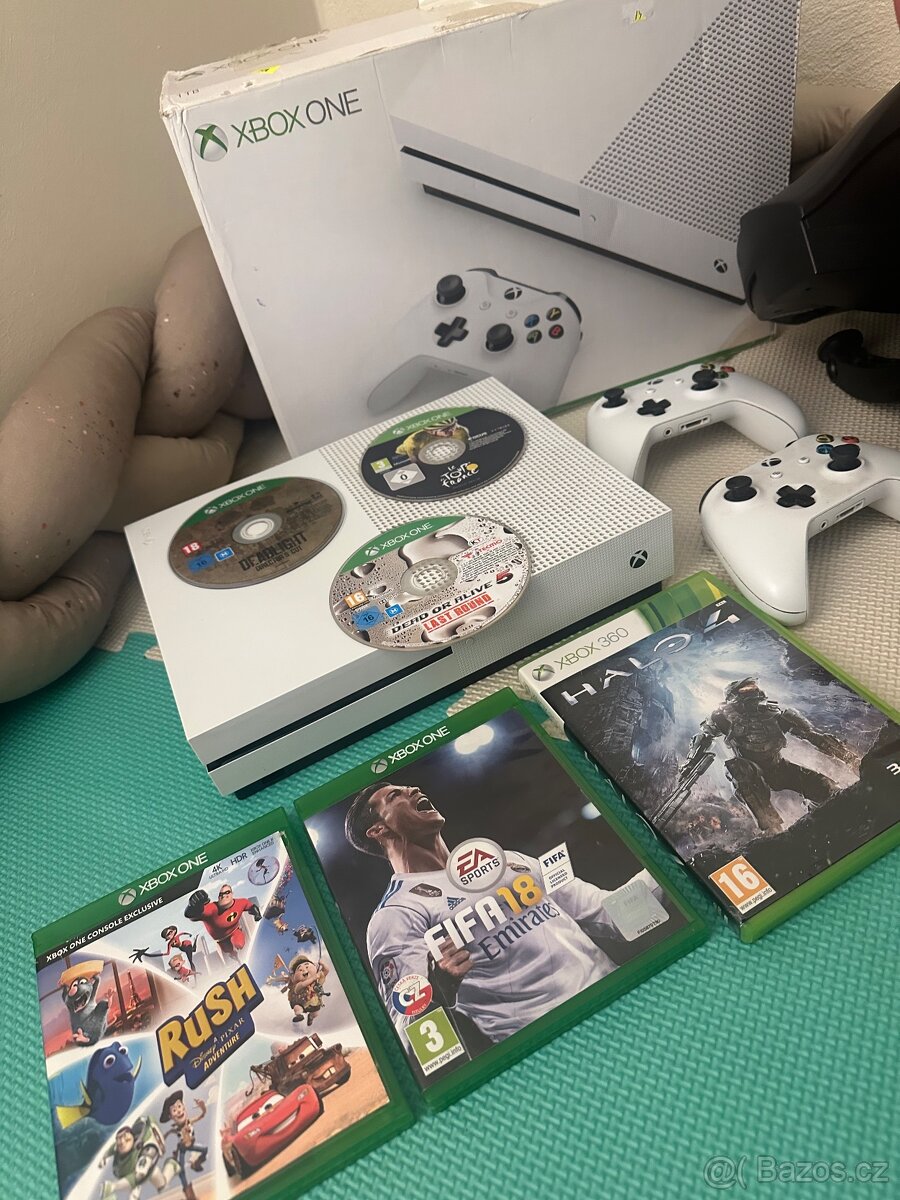 Xbox one + volant, pedály + 6 her - 2