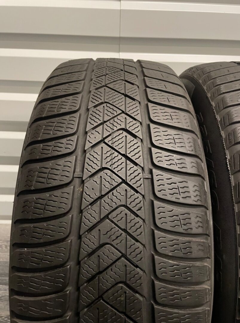 Sada pneu 225/60/17 PIRELLI SOTTOZERO 3 - 2
