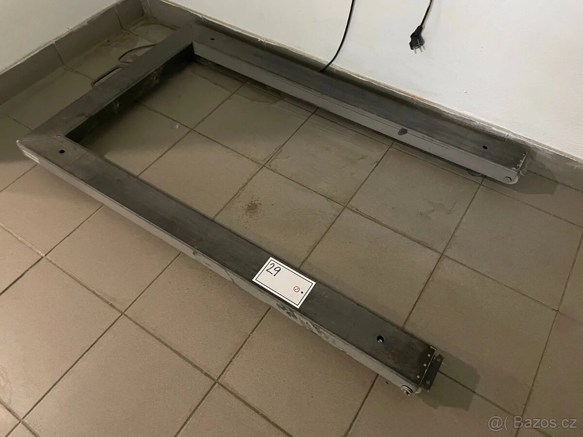 Váha paletová (lot: 29) - 2