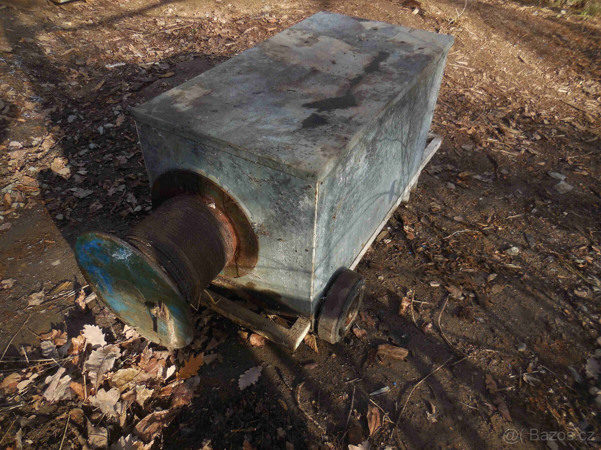 Stavební vrátek - výtah - 2