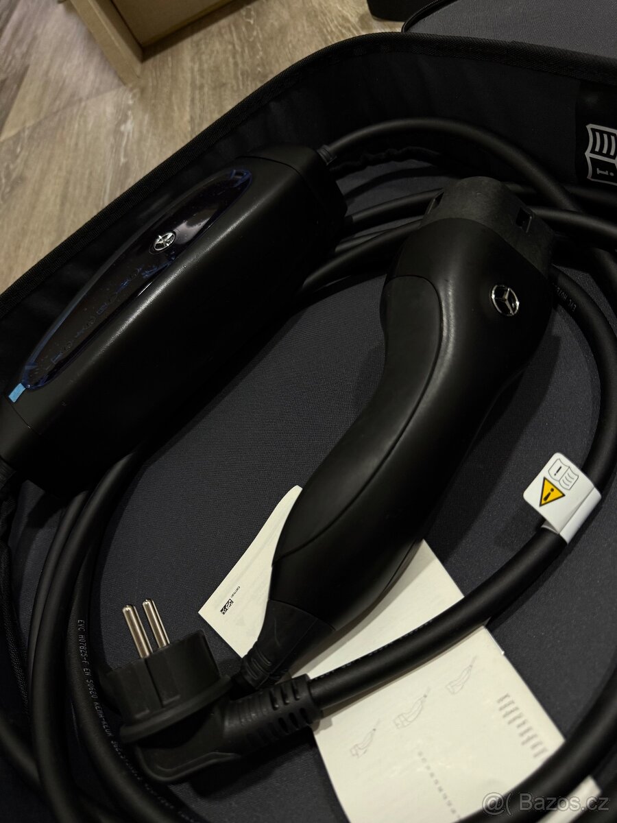 Originální nabíječka Mercedes-Benz 230V - 2