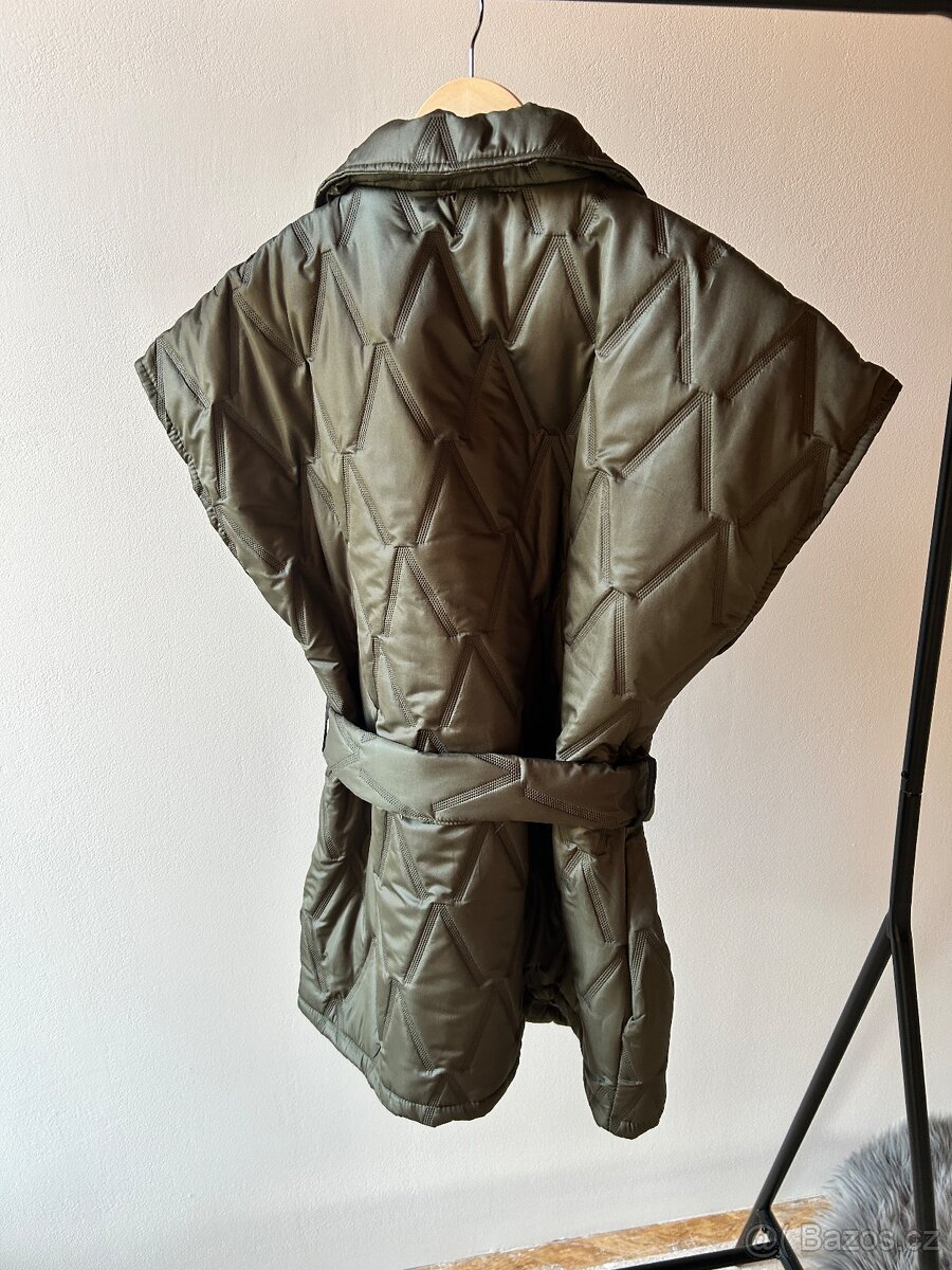 Prošívaná vesta khaki, jaro - 2