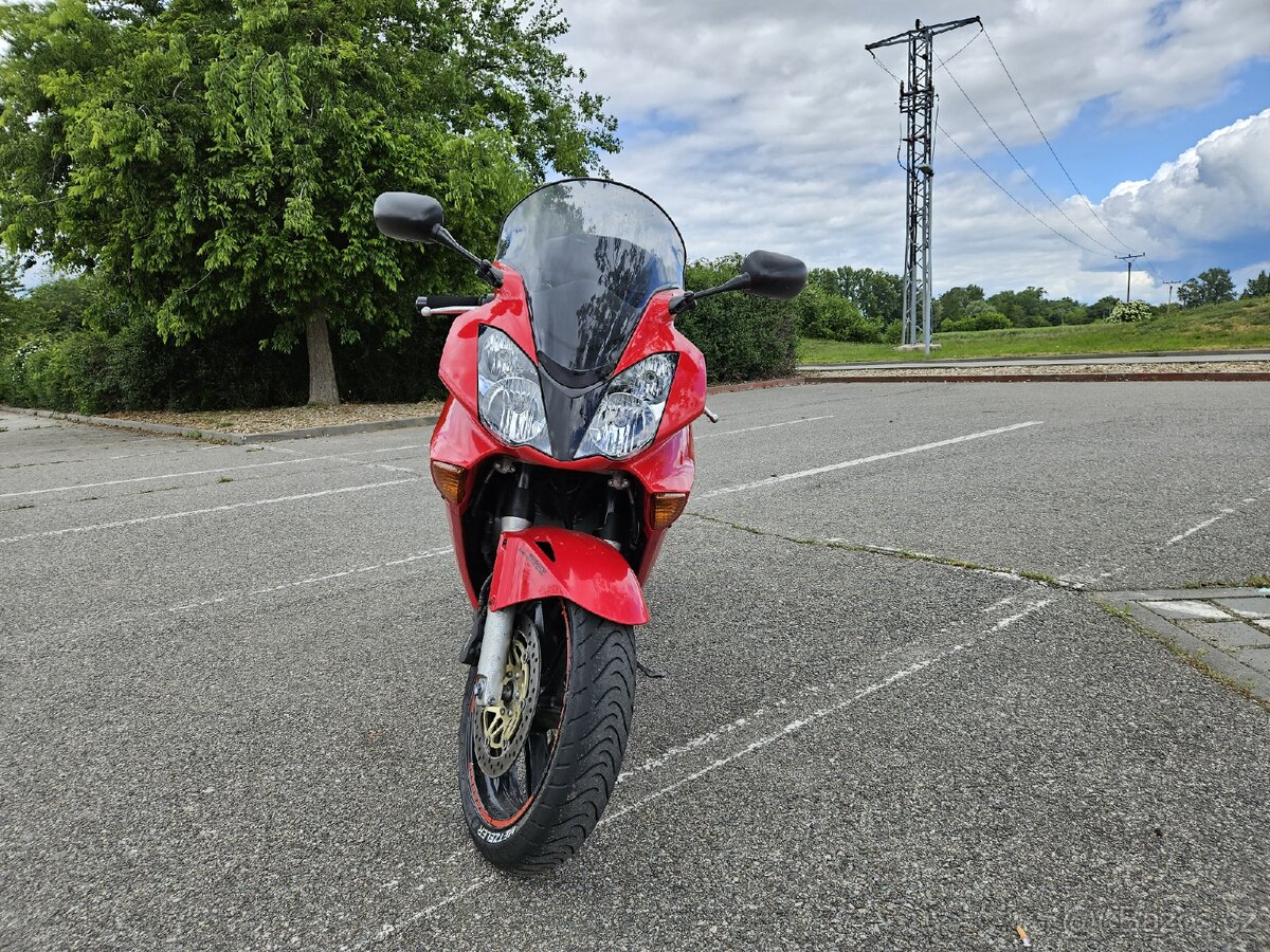 Honda VFR 800 VTEC - 2