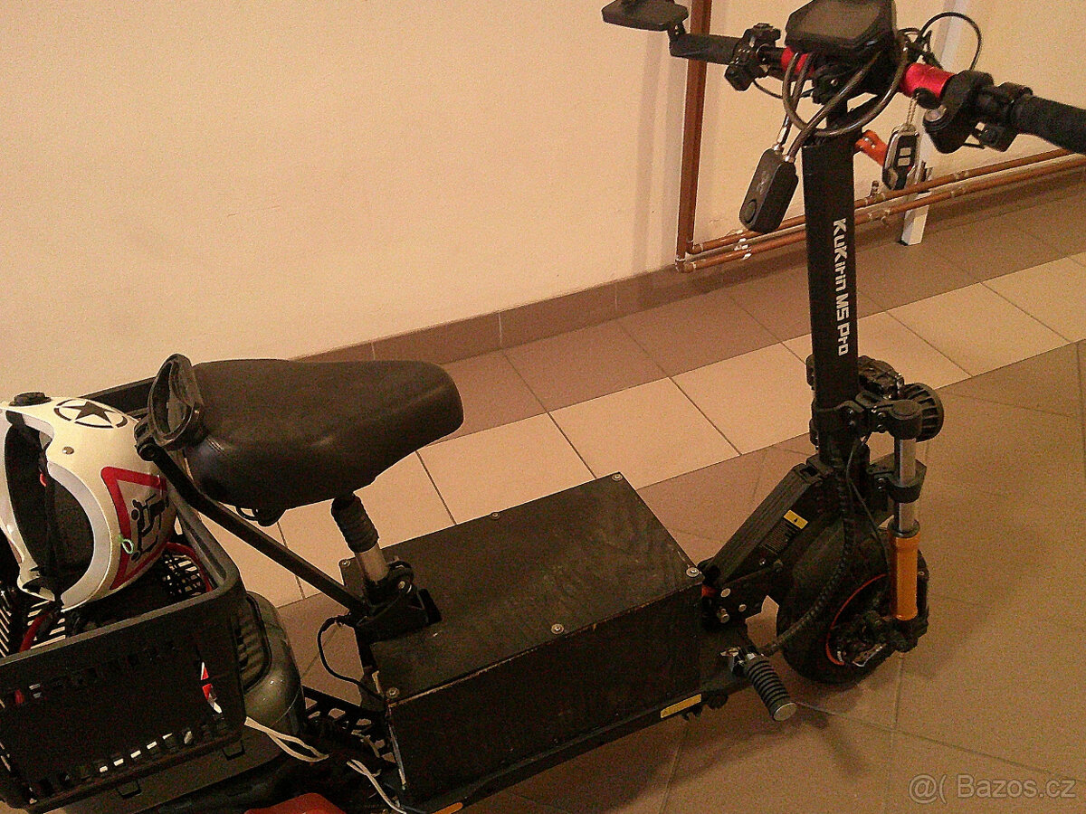 Koloběžka KUKIRIN M5 Pro - 2