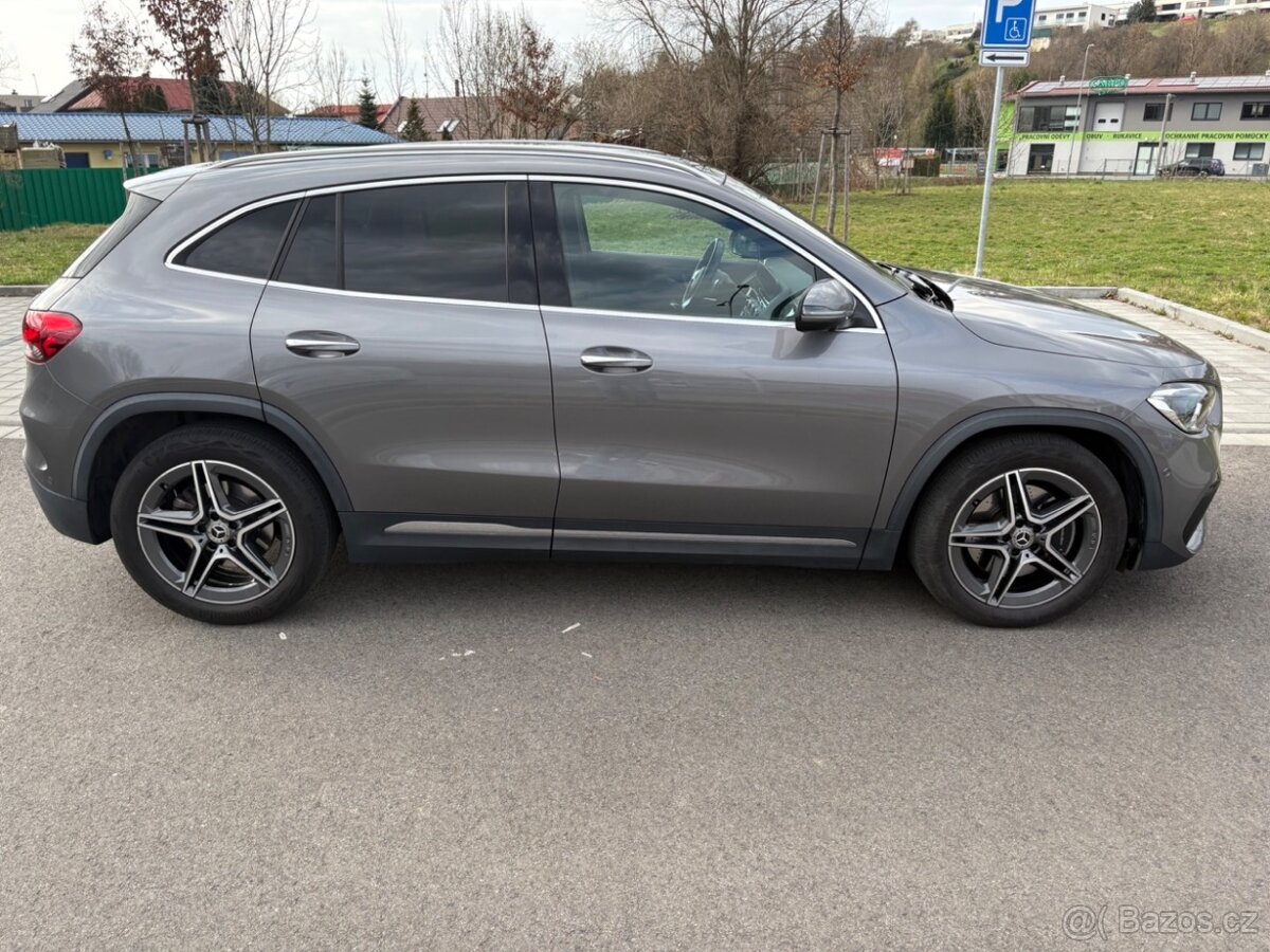 GLA 250 4 Matic Pano Kamera CZ - 2
