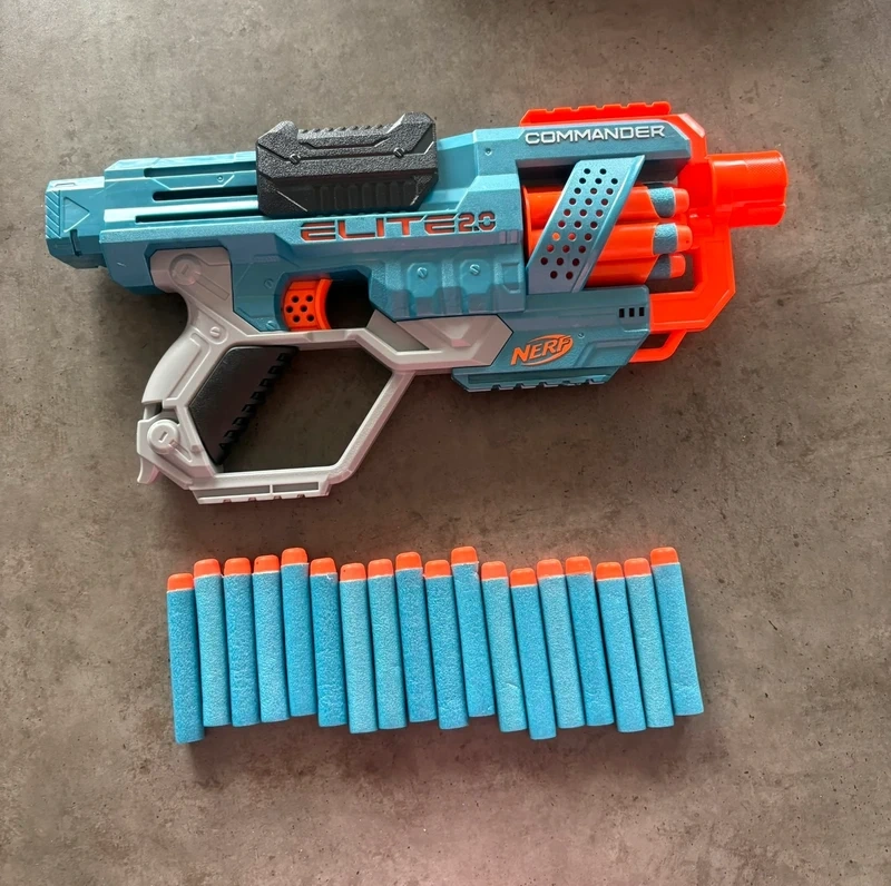 Zbraň Nerf velká - 2