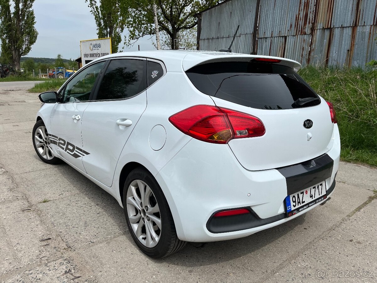 Kia Seed 1.6 CRDi 94KW automat r.v.2014 - 2