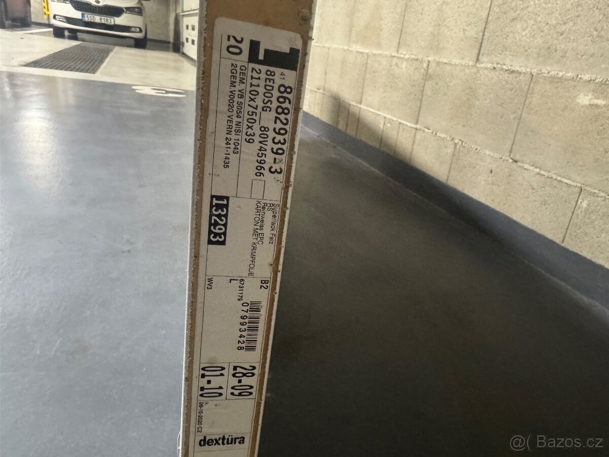 Téměř nové dveře a zárubně od Sapeli - interiérové - 2