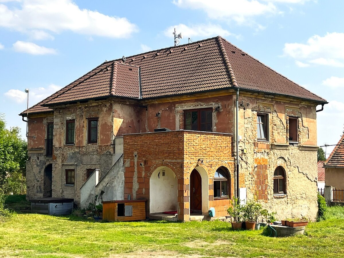 Historický statek s krásnými interiéry - 2