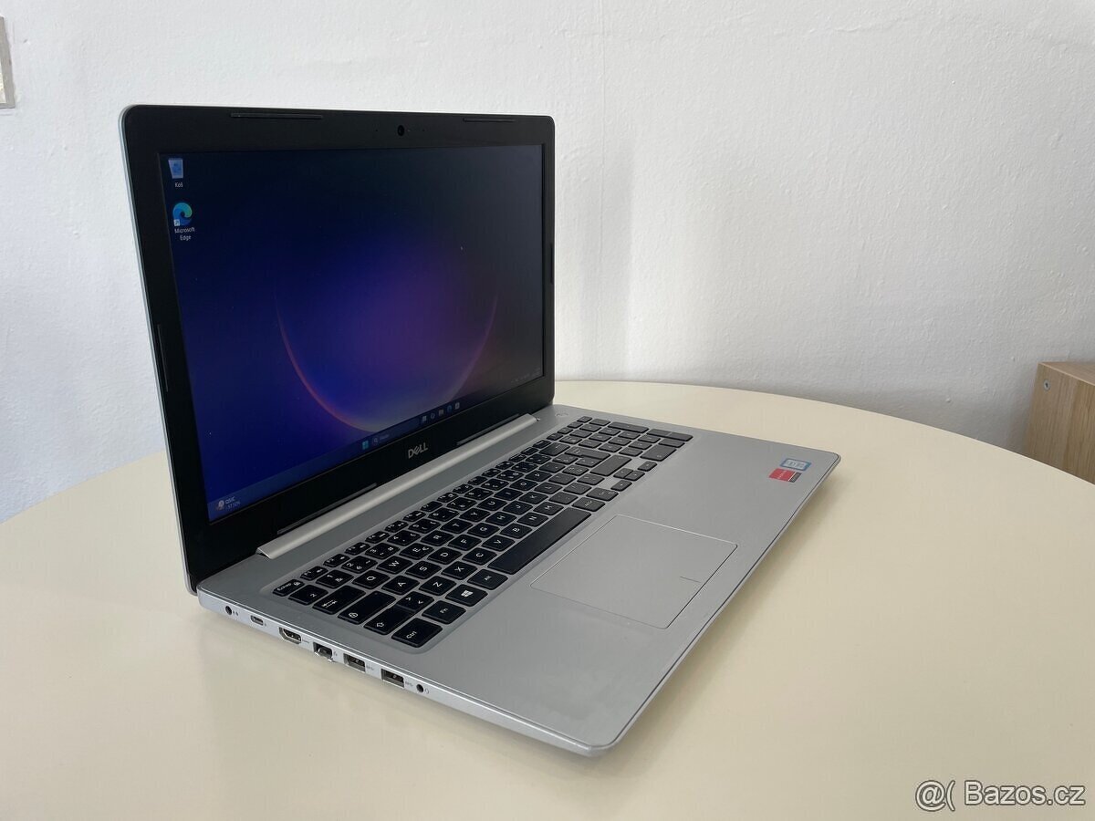 Dell Inspiron 15 5570 – i7 / 16 GB / 256 GB SSD / Radeon - 2