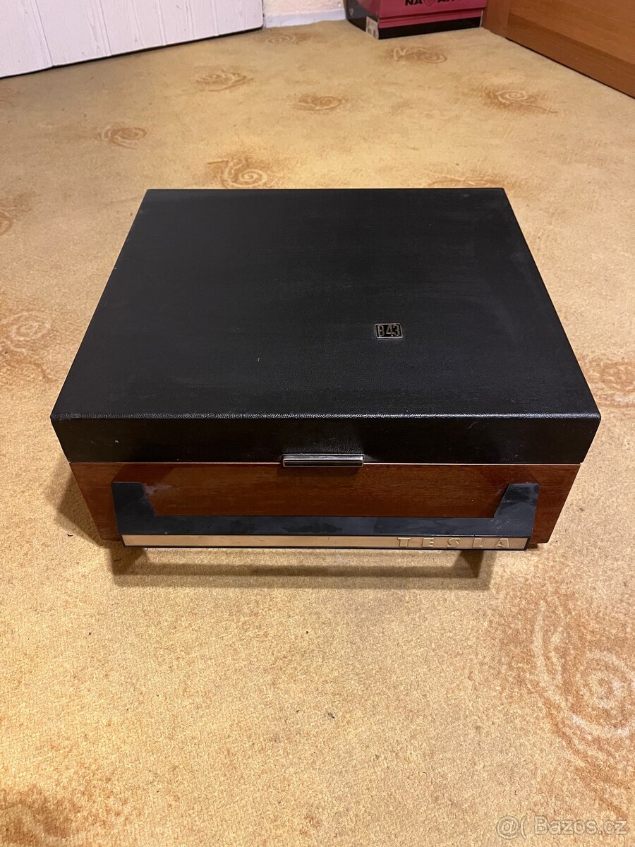 Tesla B43 - magnetofon - 2