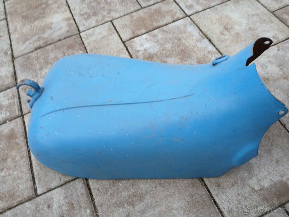 Jawa 50 pionyr - vrchní prsicka - 2