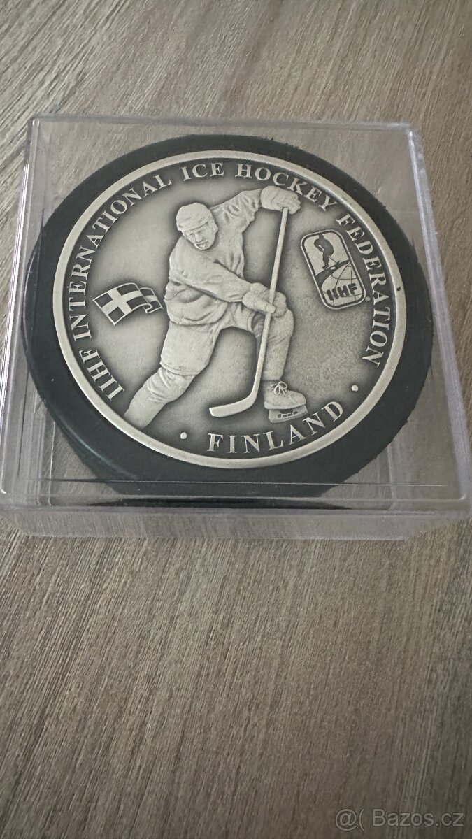 Pamětní medaile IIHF v pravém puku.MS v hokeji 2023 - 2