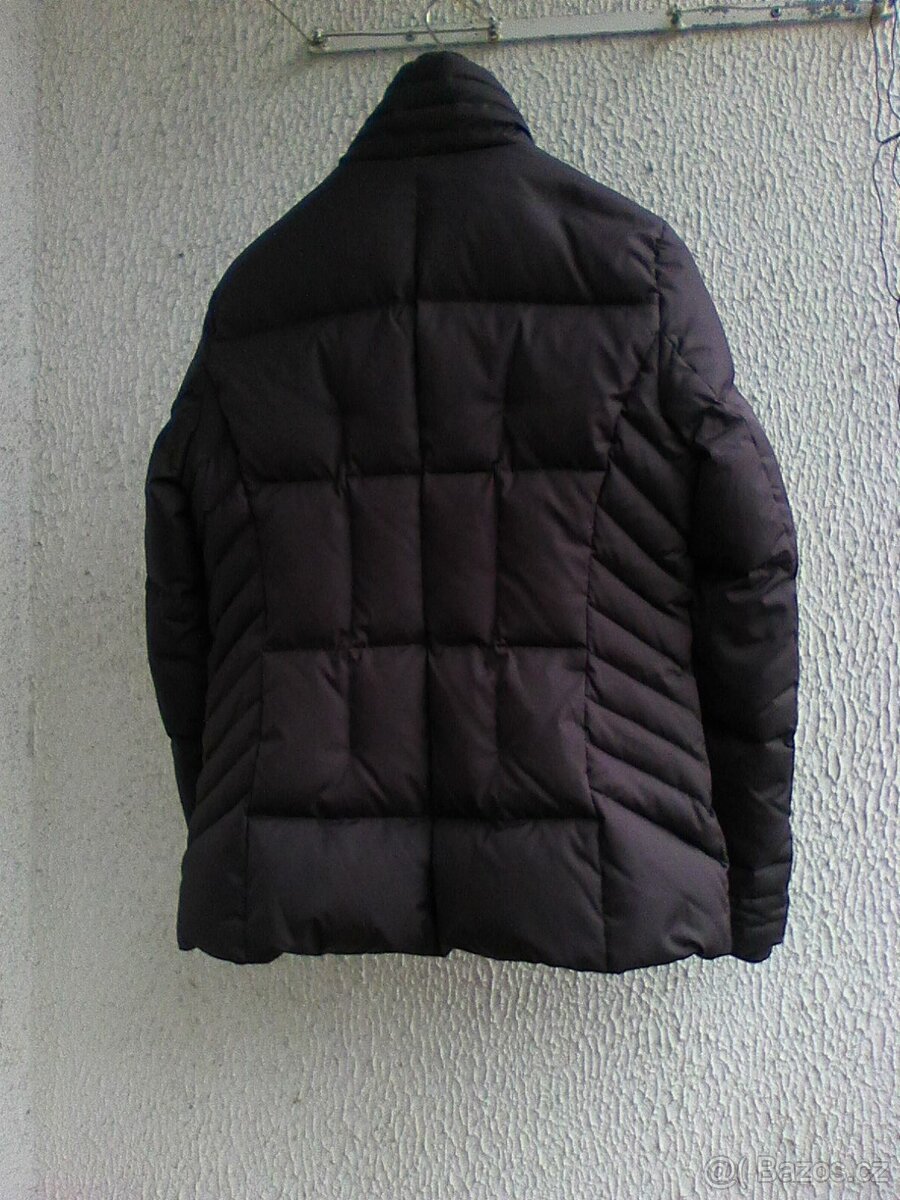 Dámská prošívaná péřová bunda zn. Esprit, vel. 40 - 2