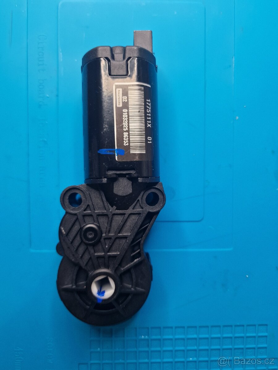 NOVÝ motorek stahování oken Ford Focus / Land Rover 1775111X - 2