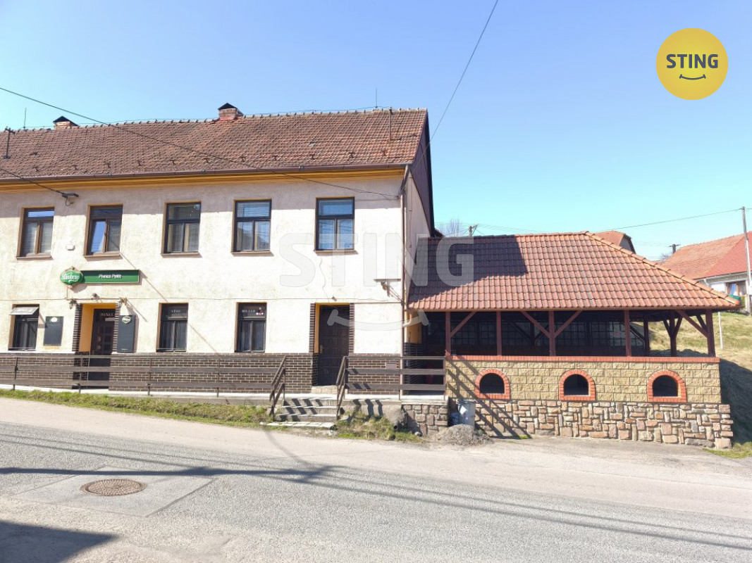 Dům se dvěma bytovými jednotkami, 132156 - 2