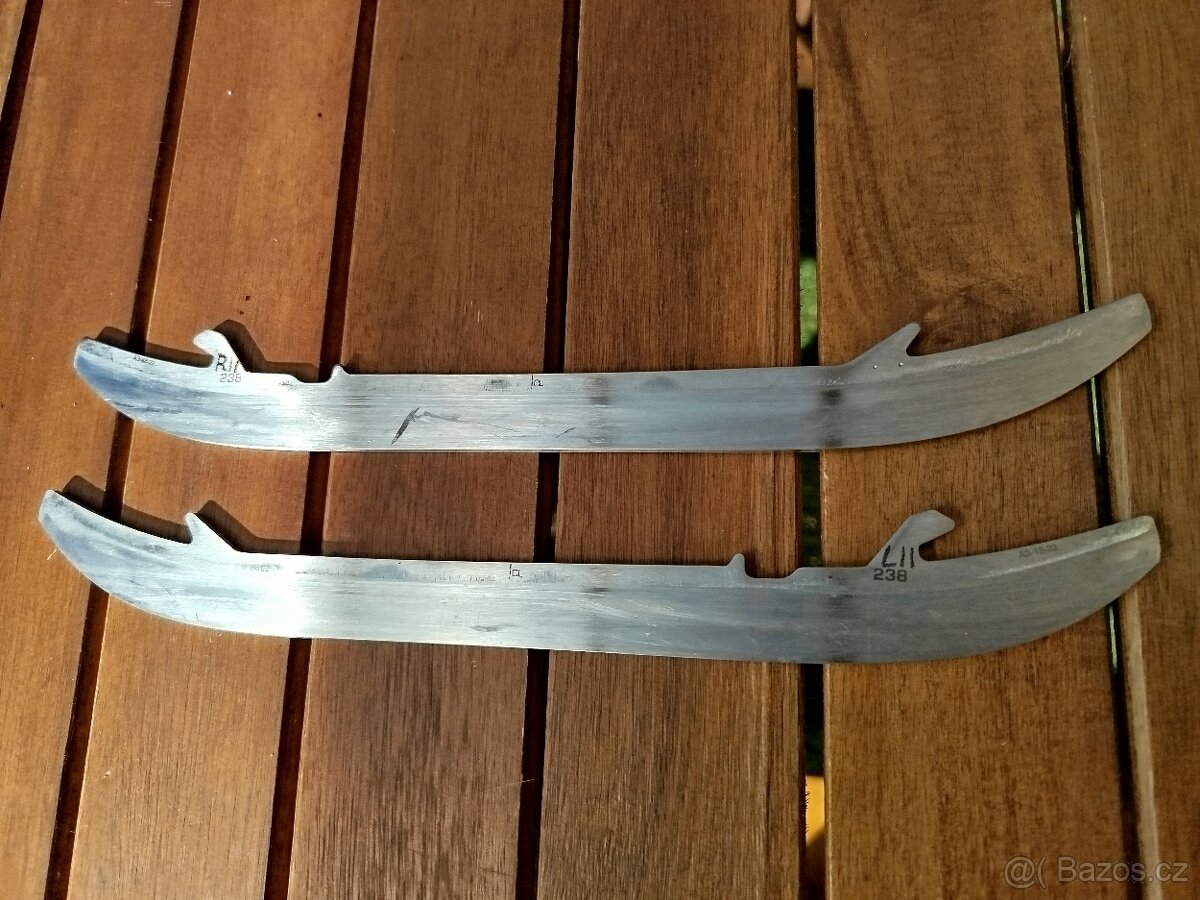 Brusle Bauer Supreme M4 S22 Int. 4,5 Fit 3 - 2