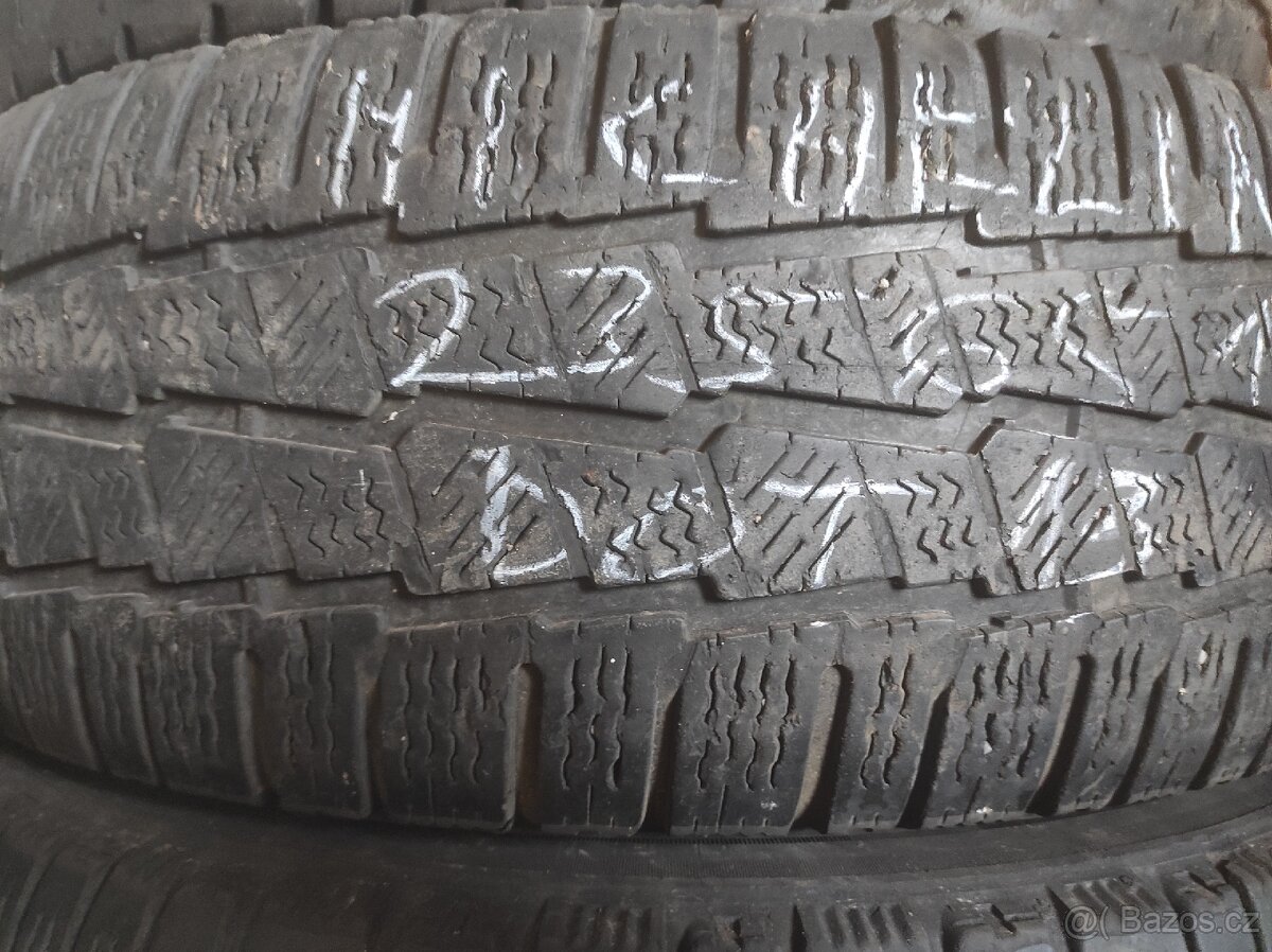 235/65 R16C MICHELIN 2x - 2