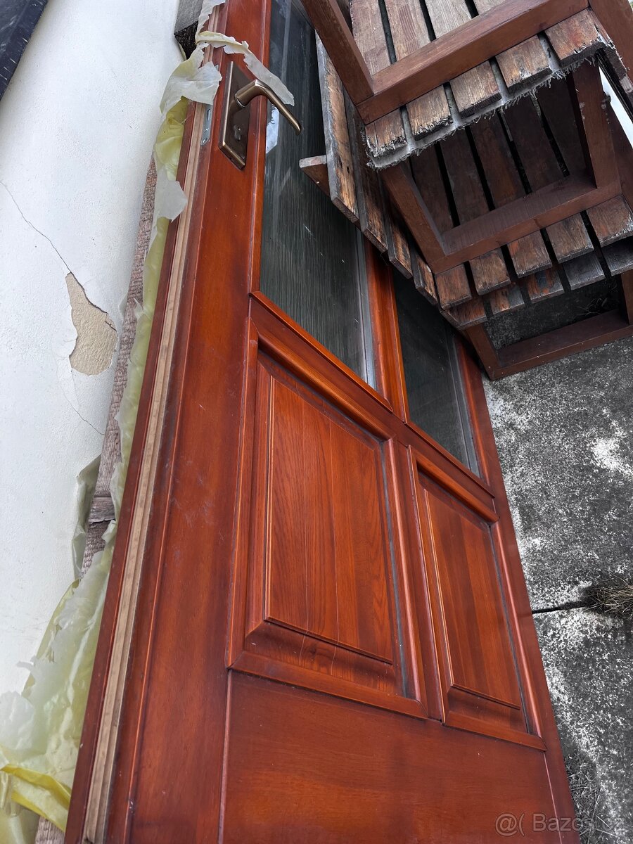 Vchodové dveře prosklené dřevo - 2