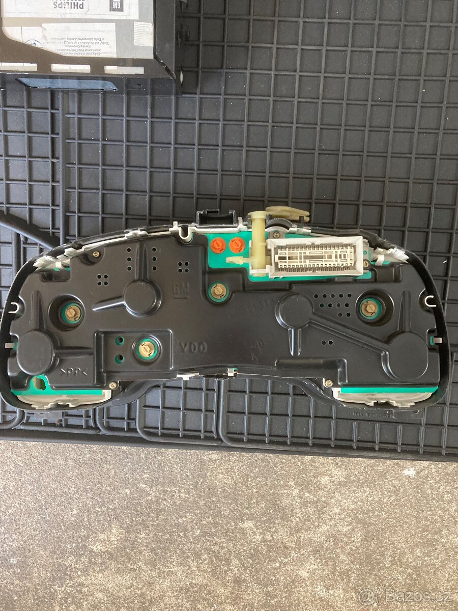 Opel Astra G přístrojová deska/budiky - 2