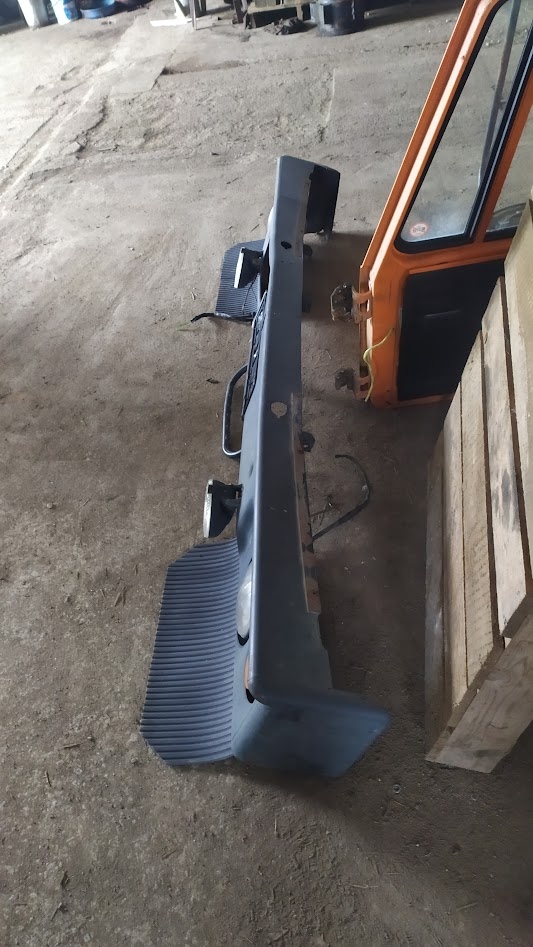 Přední nárazník z Tatra 815 - 2