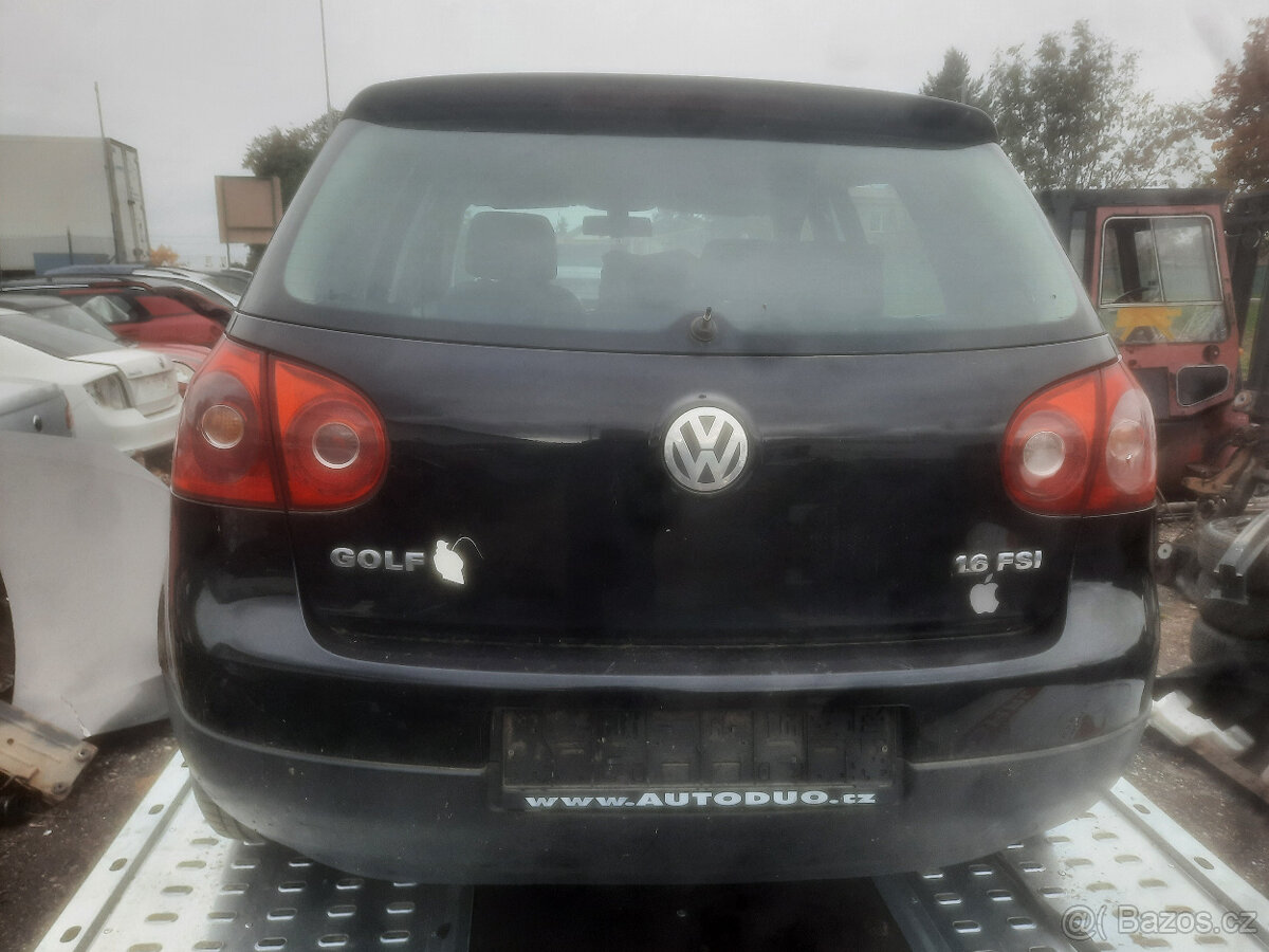 vw golf 5 cerna metaliza - 2
