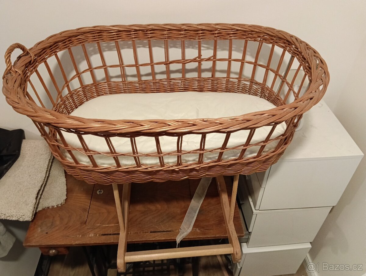 Dětská postýlka - 2