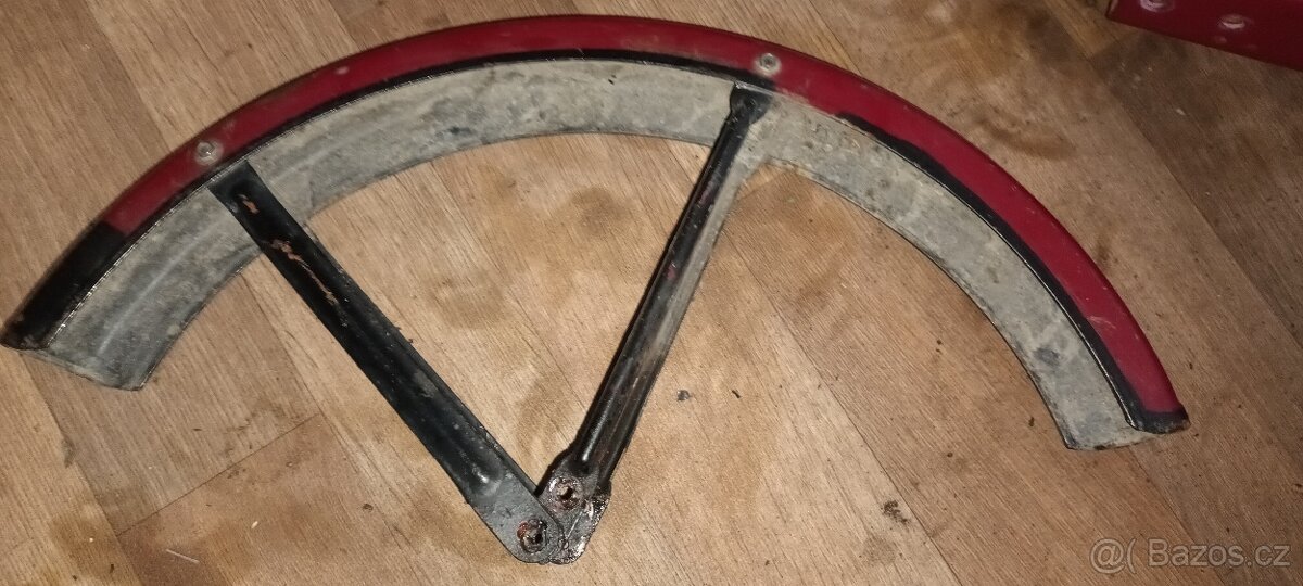 Babetta 210 - plechy, barva vínová - 2