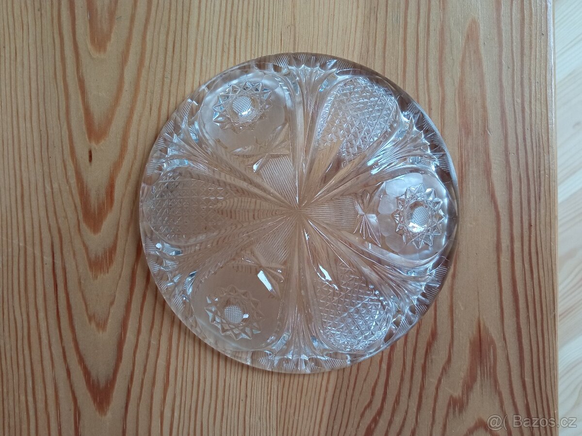 Broušená miska - 2