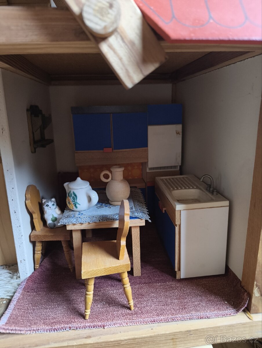 Domeček pro panenky - 2