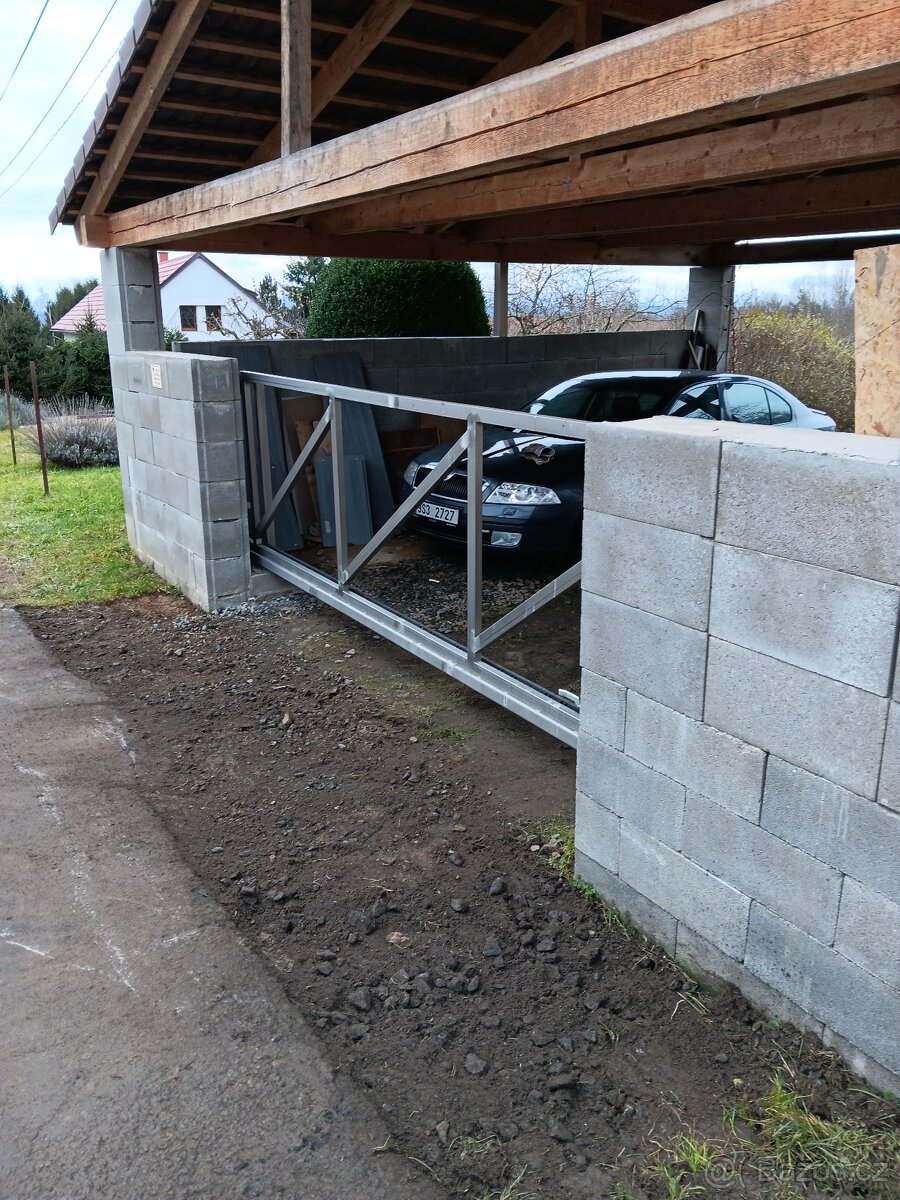 Pojezdová brána-nerez - 2